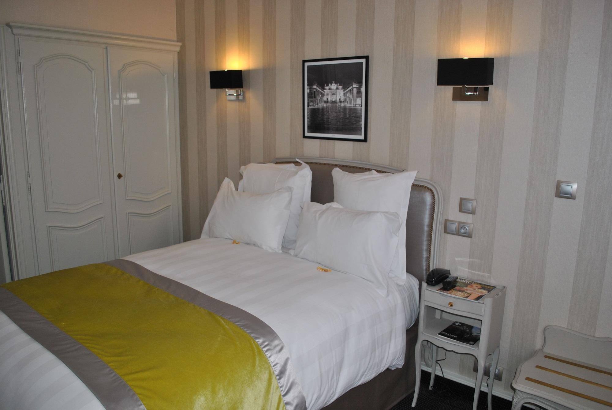 Grand Hotel De La Reine - Place Stanislas 南锡 外观 照片