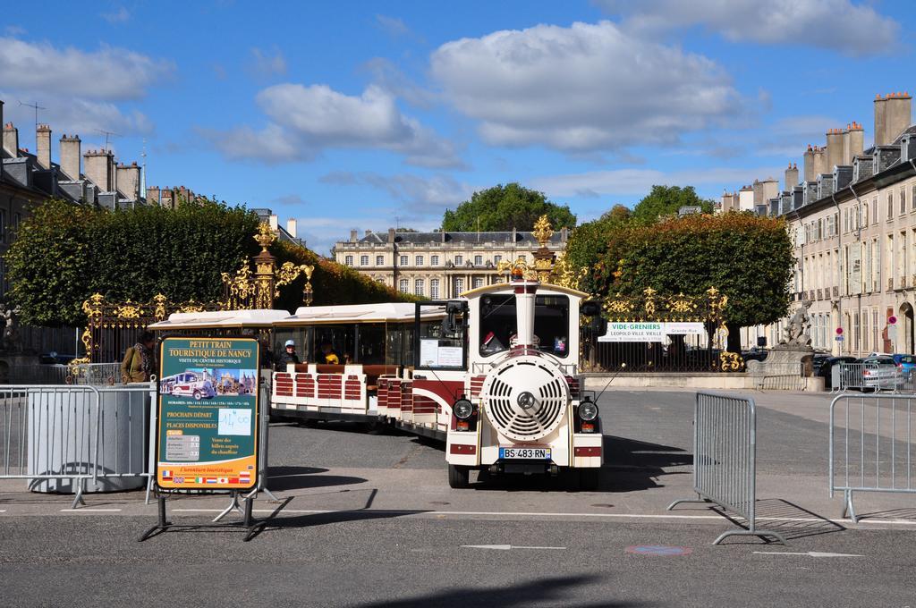 Grand Hotel De La Reine - Place Stanislas 南锡 外观 照片